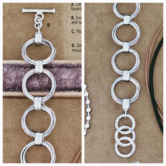 ⭐️FINAL SALE!⭐️ Silpada Sterling Silver Circle Link Toggle Bracelet B1235 - Picture 8 of 13